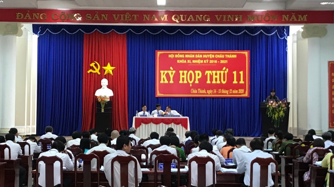 ky họp 11.jpg