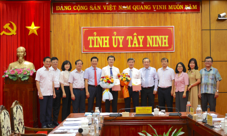 Tỉnh uỷ Tây Ninh: Công bố quyết định của Ban Bí thư về công tác cán bộ