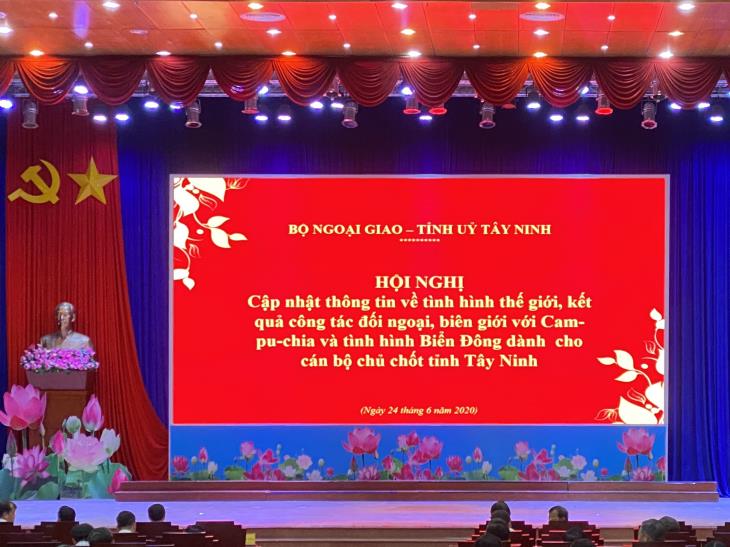 Đoàn Công tác Bộ Ngoại giao đến thăm và làm việc với lãnh đạo tỉnh Tây Ninh về công tác đối ngoại