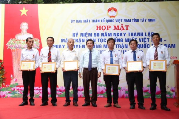 Ủy ban Mặt trận Tổ quốc Việt Nam tỉnh Tây Ninh: Họp mặt kỷ niệm 90 năm ngày thành lập Mặt trận Dân tộc thống nhất Việt Nam, ngày truyền thống Mặt trận Tổ quốc Việt Nam