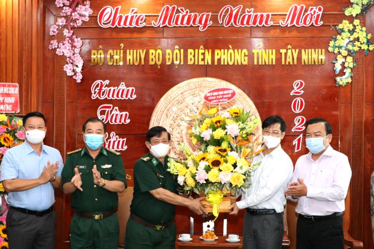 Lãnh đạo Tỉnh uỷ - UBND tỉnh: Chúc mừng Bộ đội Biên phòng tỉnh Tây Ninh nhân ngày truyền thống của lực lượng 
