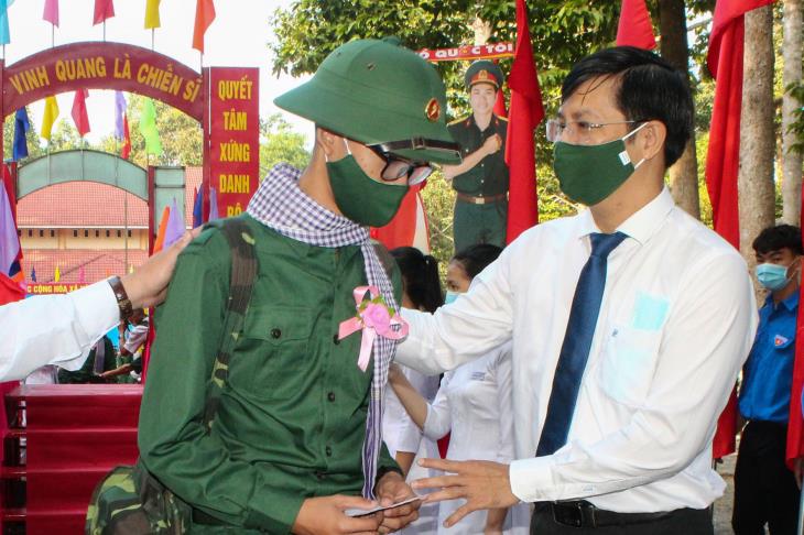 Các địa phương trên địa bàn tỉnh Tây Ninh đồng loạt tổ chức Lễ giao nhận quân năm 2021