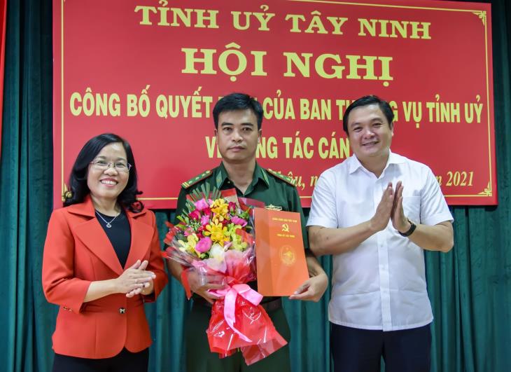 Tỉnh uỷ Tây Ninh công bố Quyết định về công tác cán bộ tại Tân Châu