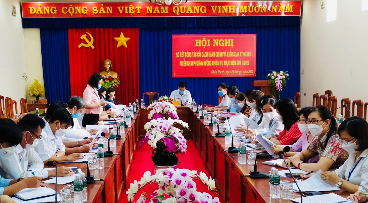 hội nghị CCHC.jpg