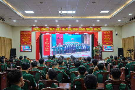 Đảng uỷ Quân sự tỉnh tổ chức Hội nghị quán triệt Nghị quyết Hội nghị lần thứ 8 của Ban Chấp hànhTrung ương Đảng