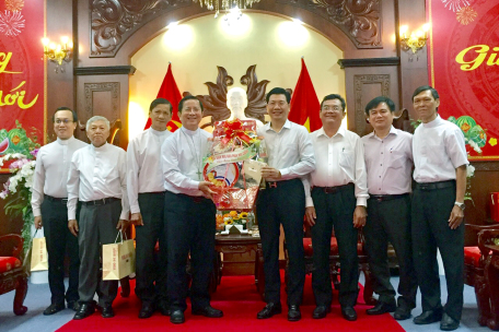 Giáo phận Phú Cường thăm và chúc tết lãnh đạo tỉnh Tây Ninh