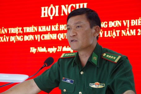 Đại tá Lê Văn Vỹ - Chỉ huy trưởng Bộ Chỉ huy Bộ đội Biên phòng tỉnh Tây Ninh kết luận tại hội nghị