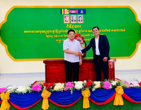 Lãnh đạo thị xã Trảng Bàng thăm, chúc Tết cổ truyền dân tộc Khmer năm 2024 tại thành phố BaVet và huyện Chăn Tơ Ria tỉnh Svay Riêng, Vương quốc Campuchia