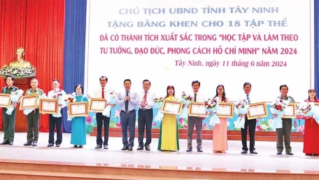 Tây Ninh nhân rộng điển hình học và làm theo gương Bác Hồ