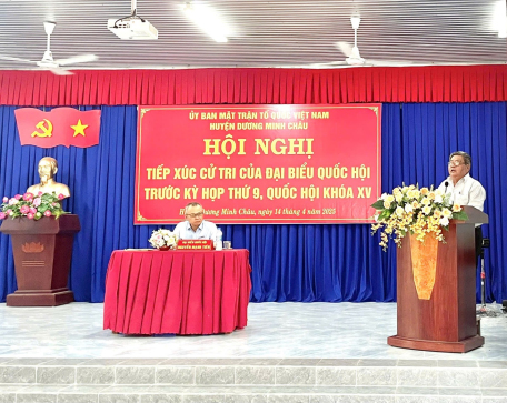 Đoàn Đại biểu Quốc hội tỉnh Tây Ninh tiếp xúc cử tri tại xã Cầu Khởi